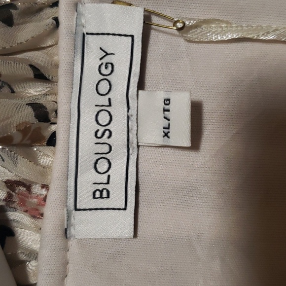 Blousology top - Picture 4 of 7